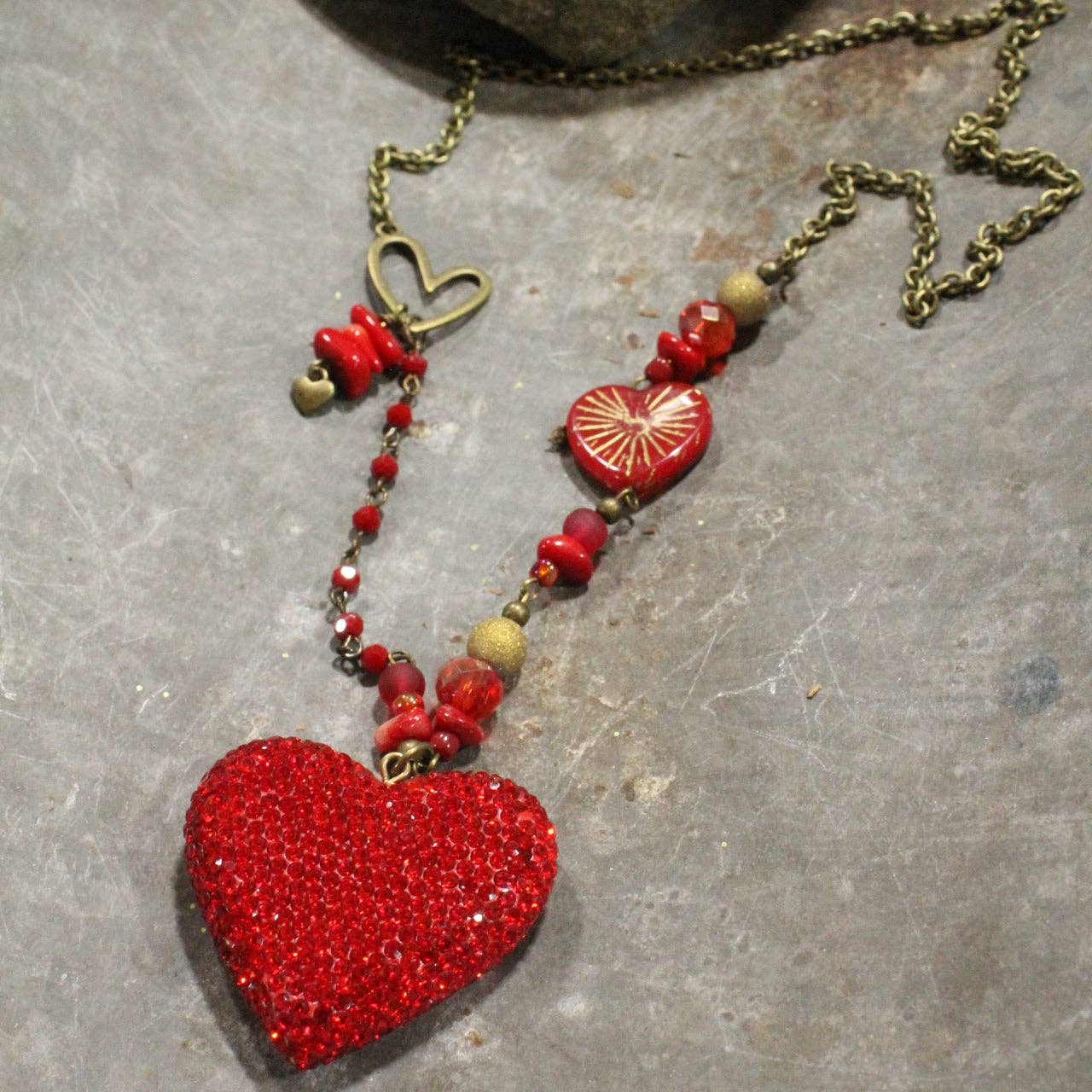 Retro Red Dazzling Heart & Czech Necklace