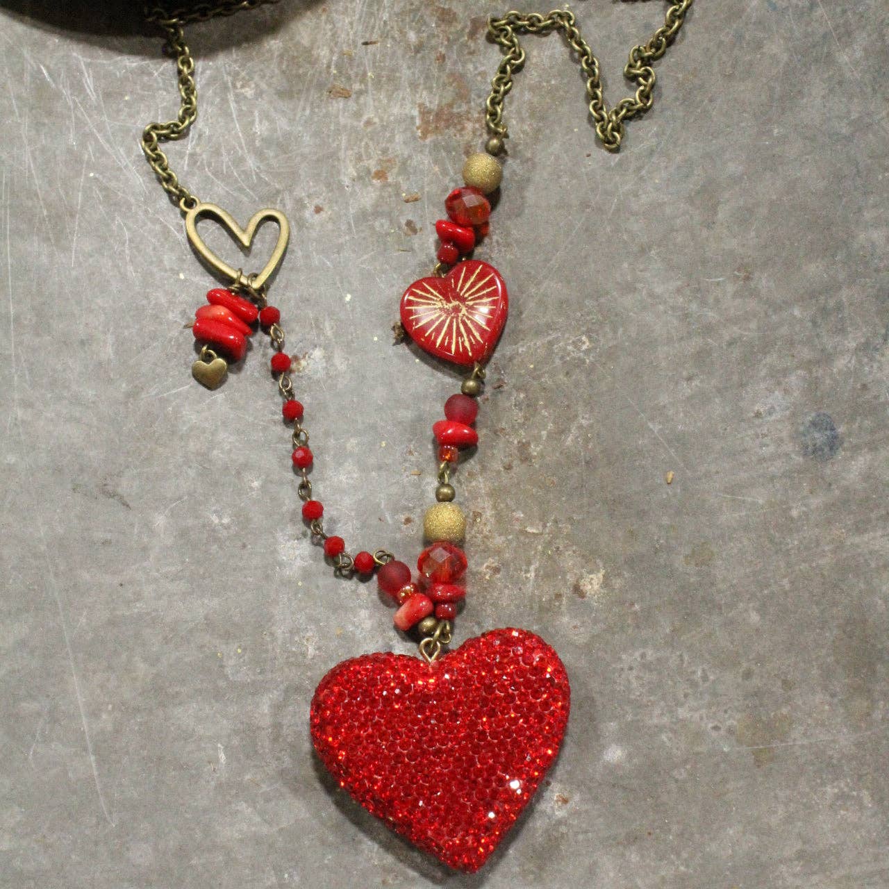 Retro Red Dazzling Heart & Czech Necklace